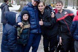 Вихованці школи-інтернату на Рівненщині роздягнули та обеззброїли патрульних (фото)