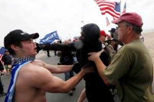 В Америці побилися прихильники і противники Дональда Трампа