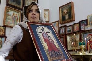 Російські активісти вимагають відправити на Євробачення у Київ Поклонську з бюстом Миколи ІІ