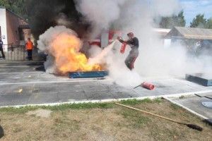 Залізли у вікно 4 поверху і дістали срібло (Фото)