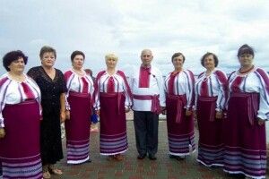 Рожищенські співаки розважали відпочивальників на Світязі 