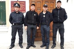 Рівненські копи заради дітей не пошкодували власної крові