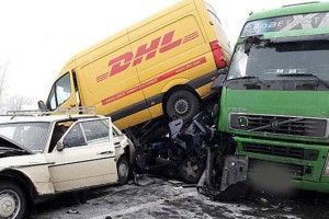 У Голобах не розминулися 5 автівок. Оновлено (ВІДЕО)