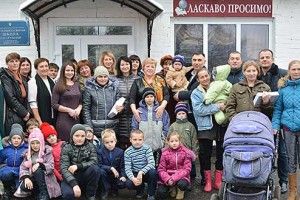 Закриваючи школу, вбиваємо село