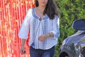 Вагітна Міла Куніс знову одягла вишиванку