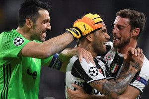 Чи зніме «Стара синьйора» корону у Короля?
