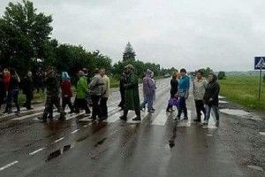 Селяни перекривали автодорогу Городище-Рівне-Старокостянтинів (фото)