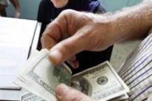 ЮЩЕНКО ЩЕ ДУМАЄ, А ЙОГО ВЖЕ ВИКЛИКАЮТЬ НА КИЛИМ