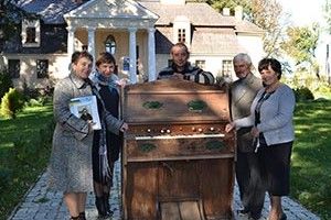 СУПЕРПОДАРУНОК ЗРОБИЛИ  НЕ «ГРЕЧКОСІЇ», А ШКОЛЯРІ