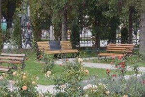 У Луцьку біля собору можна заряджати гаджети