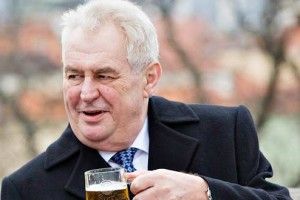 Президент Чехії пропонує Україні… «продати» Крим