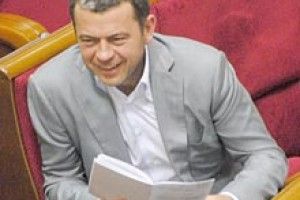 У СУДДІВСЬКІЙ СИСТЕМІ ПОЛІТИКА НЕПРИПУСТИМА*