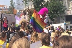 Поліція вилучила балаклави й газові балончики на Марші рівності (фото)