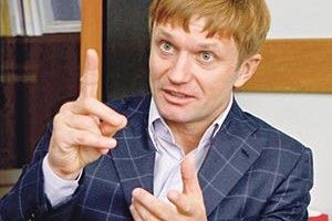 СТЕПАН ІВАХІВ:  «ЧИНОВНИКІВ ХАЙ ЗАМІНЯТЬ ВОЛОНТЕРИ, ЯКІ ДОПОМАГАЮТЬ АРМІЇ»*
