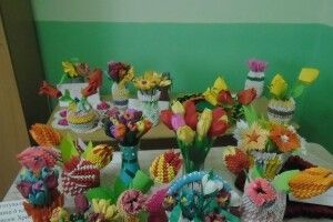На Волині розквітли паперові квіти (фото)