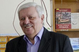Бібліотеки Горохівщини збагатилися книгами незабутнього Феодосія Мандзюка