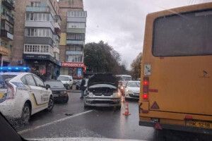 У центрі Рівного сталася дорожньо-транспортна пригода