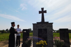 Щоб встановити імена загиблих, побували в кожній хаті кількох сіл