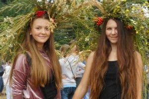 «Хто вріс корінням, той не зламається»