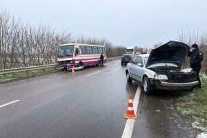 У ДТП в Рівненському районі травмувалася водійка легковика 