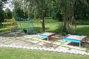 Незвичайний майданчик в луцькому парку відпочинку (ФОТО)
