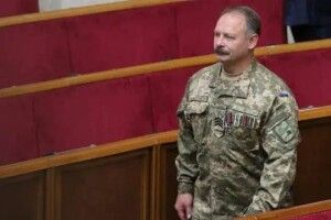 Три роки тому на фронті загинув Олег Барна: Порошенко поділився спогадами про побратима