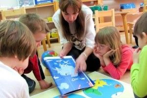 Дожилися-докерувалися: у дитячих садочках не вистачає вихователів