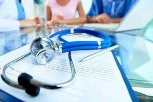 Тепер Чехія: наших лікарів розбирають, як гарячі пиріжки