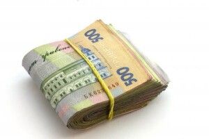 Купував чоловік трактор через Інтернет: ні трактора, ні грошей