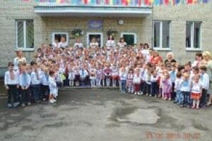 НАС ПОНАД 300 — І ВСІ У ВИШИВАНКАХ! 