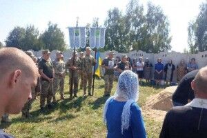 На Волині попрощалися з сержантом, який раптово помер у Луцьку (Фото)