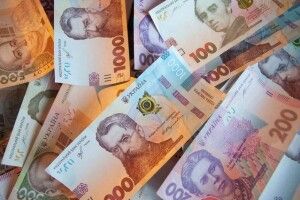 Грошей у державній скарбниці знову поменшало