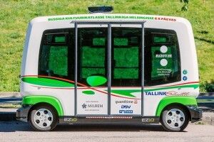 У Талліні почали курсувати безпілотні автобуси (фото)
