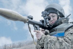 В українській армії побільшає жінок