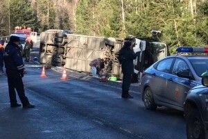 У Росії перекинувся автобус з туристами
