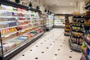 У Фінляндії така спека, що покупцям дозволили ночувати у прохолодних супермаркетах