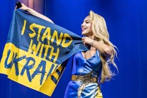 Оля Полякова розповіла, навіщо носила кокошник та співала російською