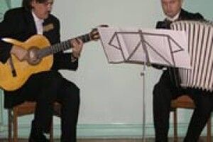 ПРЕЗЕНТАЦІЇ: книга-платівка, наповнена музикою