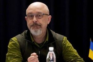 Бійці попросили Резнікова про веганське меню. Ось що він відповів