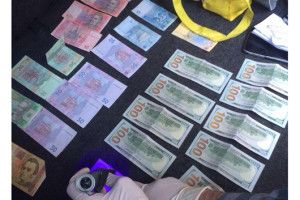 На Волині під час одержання хабаря в 1 тисячу доларів США викрито начальника сектору кримінальної поліції