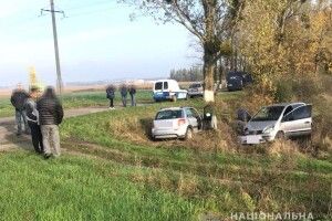 На автодорозі «Устилуг-Луцьк-Рівне» «Mercedes-Benz» влетів у «Suzuki» (Фото)