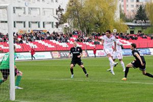 НЕ ЗАХИСТ, А «ПРОХІДНИЙ ДВІР»…