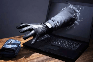 Жителька Горохівщини повірила інтернет-шахраєві з окупованих територій