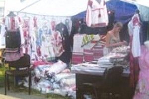 РЕКОМЕНДУЮ ВИШИВАНКУ: ВОЛИНСЬКУ, А НЕ КИТАЙСЬКУ