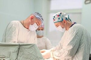 Волинські хірурги блискавично врятували пацієнта з гострим станом