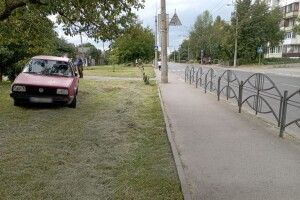 У Луцьку водій-пенсіонер збив дитину на тротуарі