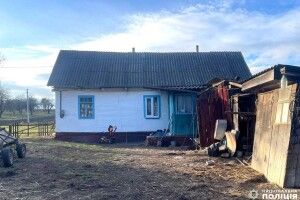 На Рівненщині жінка обікрала односельчанку