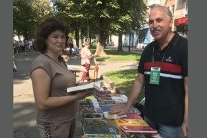 Нововолинськ читав, читає і… буде читати