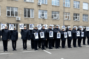 Полонені українські моряки Богдан Головаш та Владислав Костишин стали офіцерами 