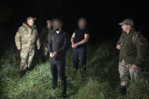 Українець, турок та двоє азербайджанців намагались незаконно потрапити до Польщі